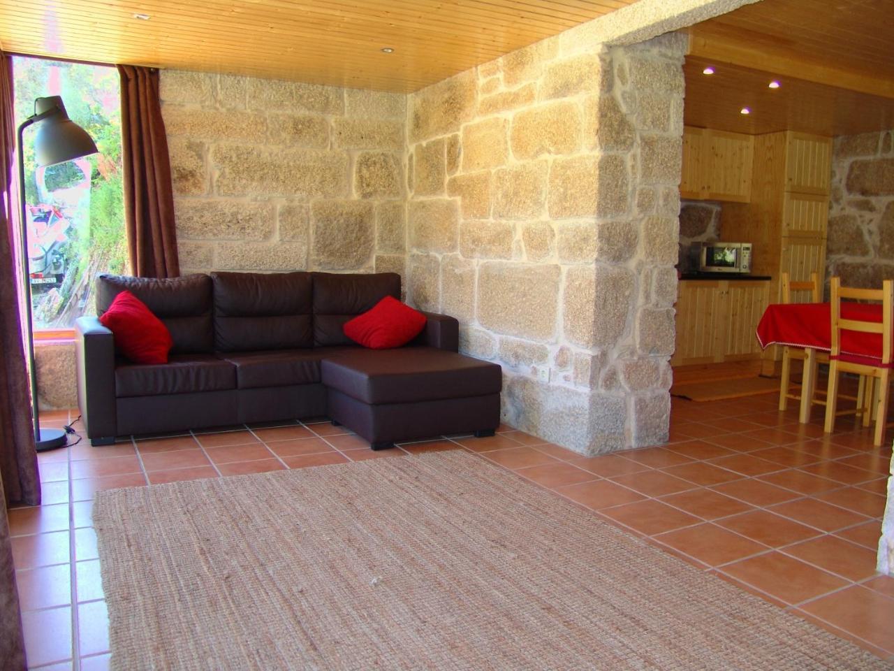 Quinta Casal De Vila Pouca Cinfaes Exterior photo